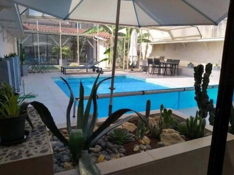 Вилла Le Clos Des Amoureux Valence-sur-Baise Экстерьер фото